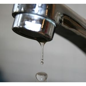 Apă caldă oprită pe 15 puncte termice din Oradea până pe 4 septembrie