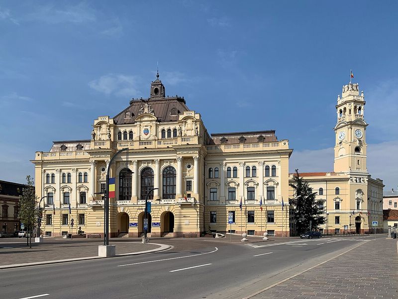 Palatul Primăriei din Oradea, clădirea din Piața Unirii